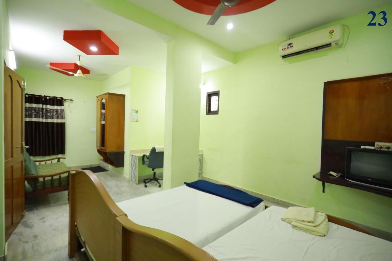 Arackal Tourist Home Tripunithura Dış mekan fotoğraf
