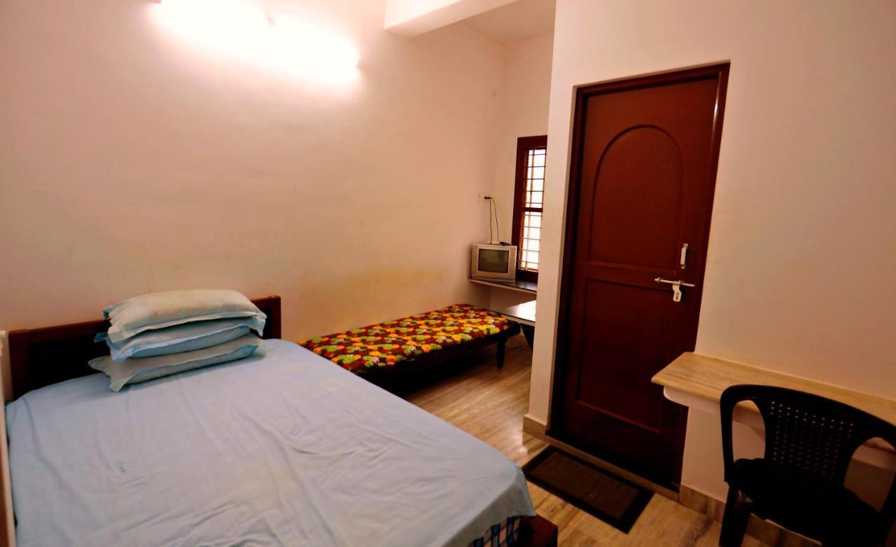 Arackal Tourist Home Tripunithura Dış mekan fotoğraf