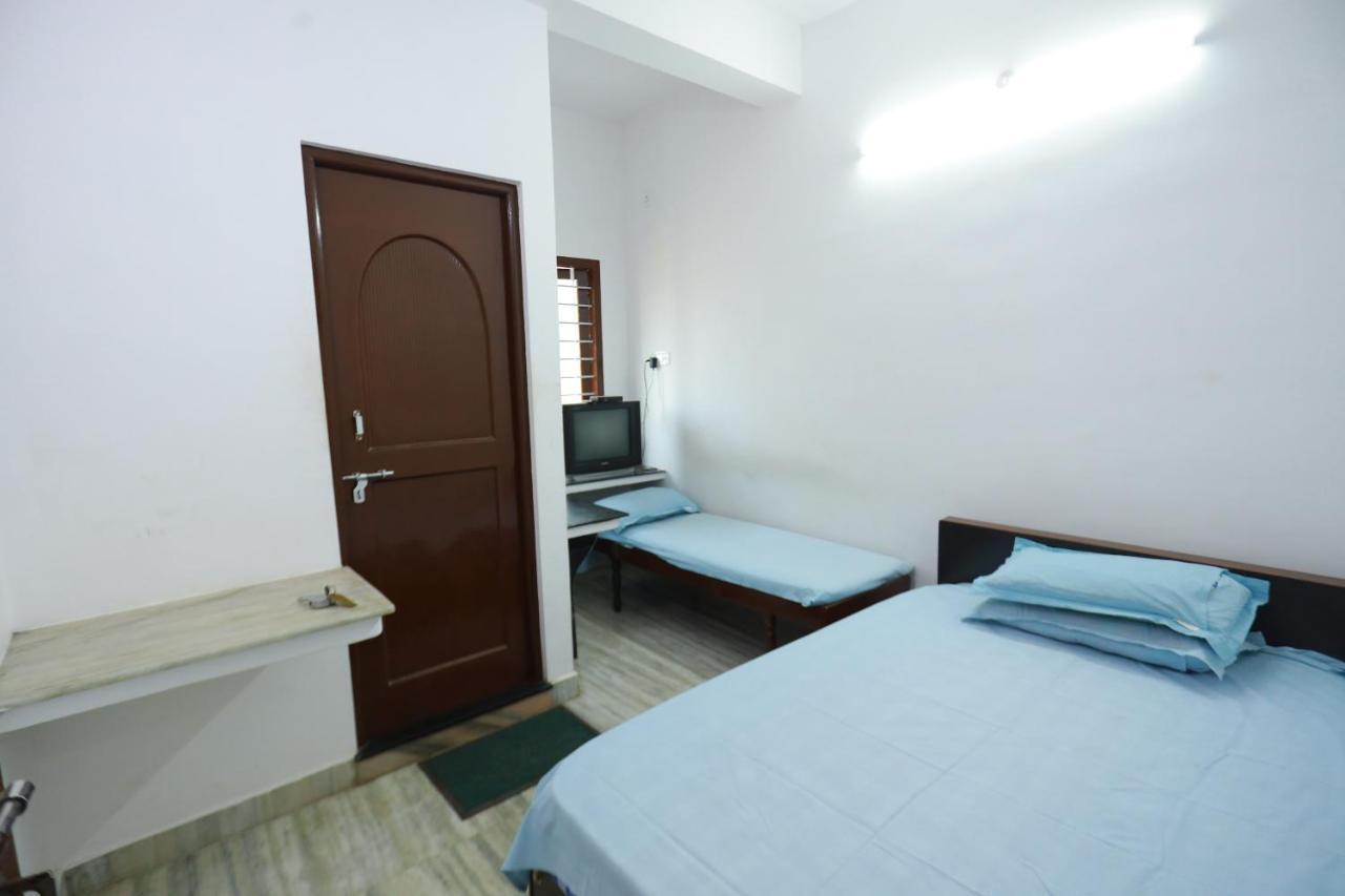 Arackal Tourist Home Tripunithura Dış mekan fotoğraf