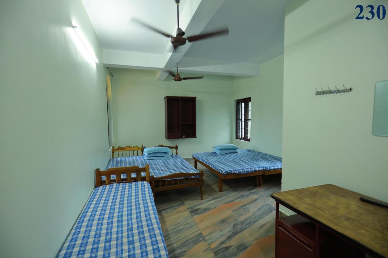 Arackal Tourist Home Tripunithura Dış mekan fotoğraf