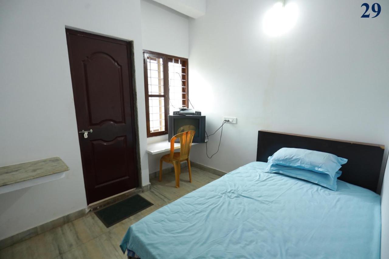 Arackal Tourist Home Tripunithura Dış mekan fotoğraf