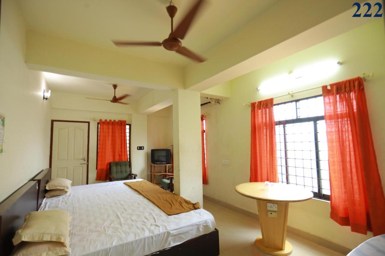 Arackal Tourist Home Tripunithura Dış mekan fotoğraf